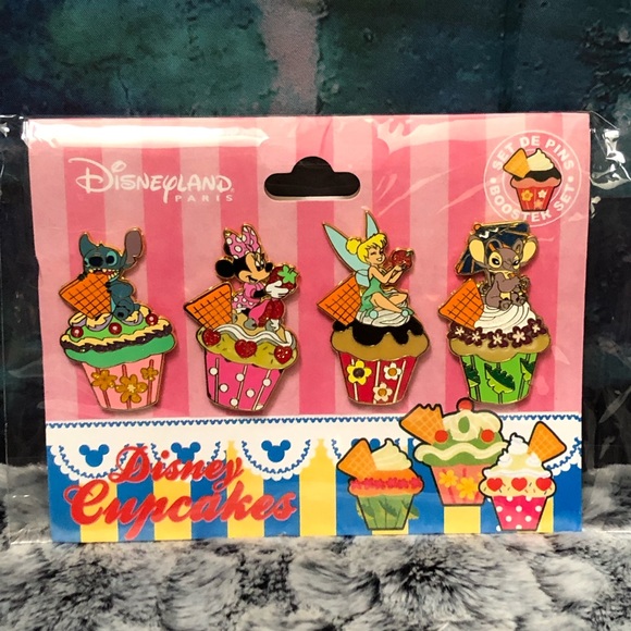 Disney Other - New Disney Parks Cupcake pins Booster set